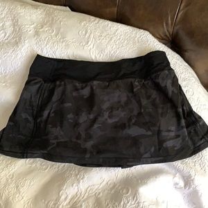 Pace Rival Mid Rise Lululemon skirt